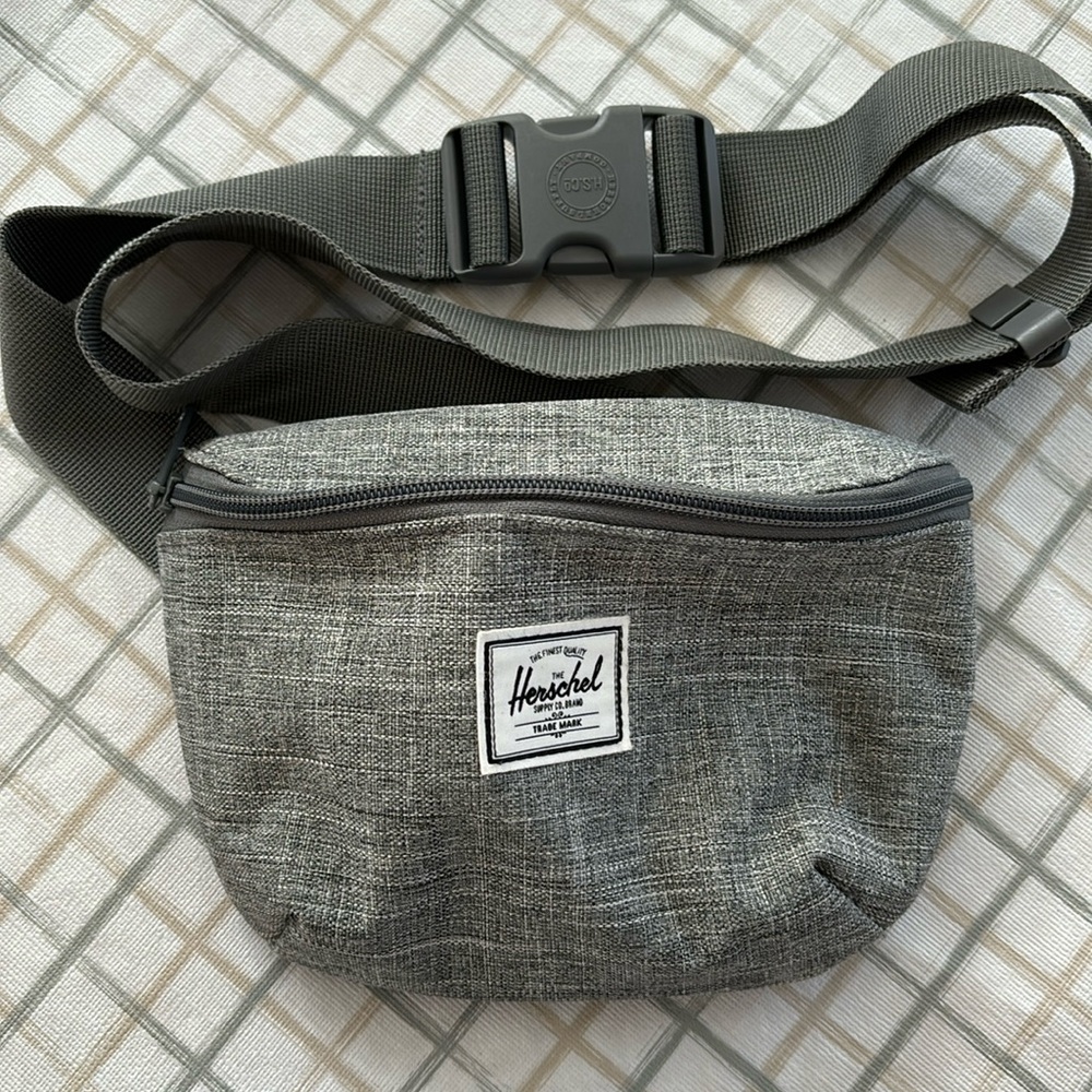 Herschel Fanny Pack